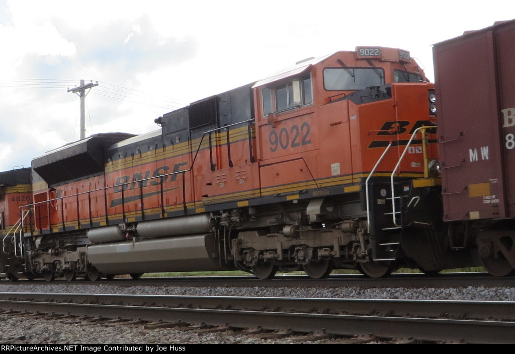 BNSF 9022